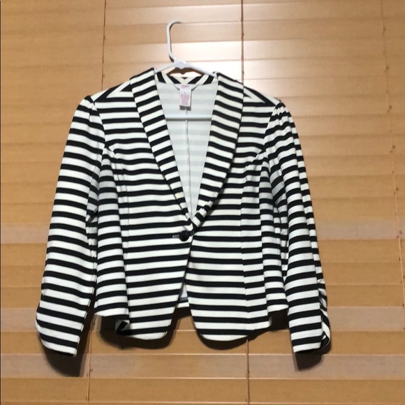 Striped Blazer - Picture 1 of 3